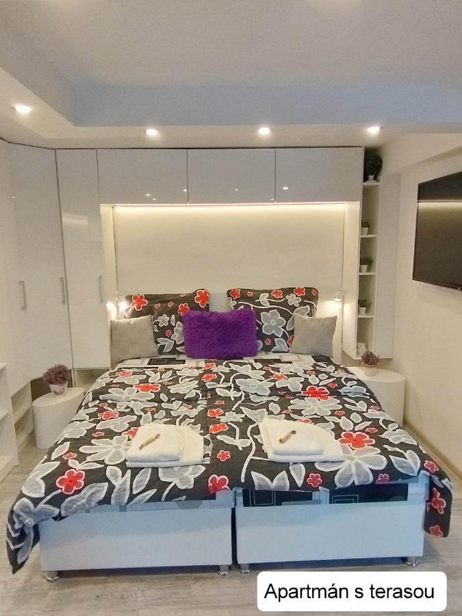 Apartamento Dum Tamara Luhačovice Exterior foto