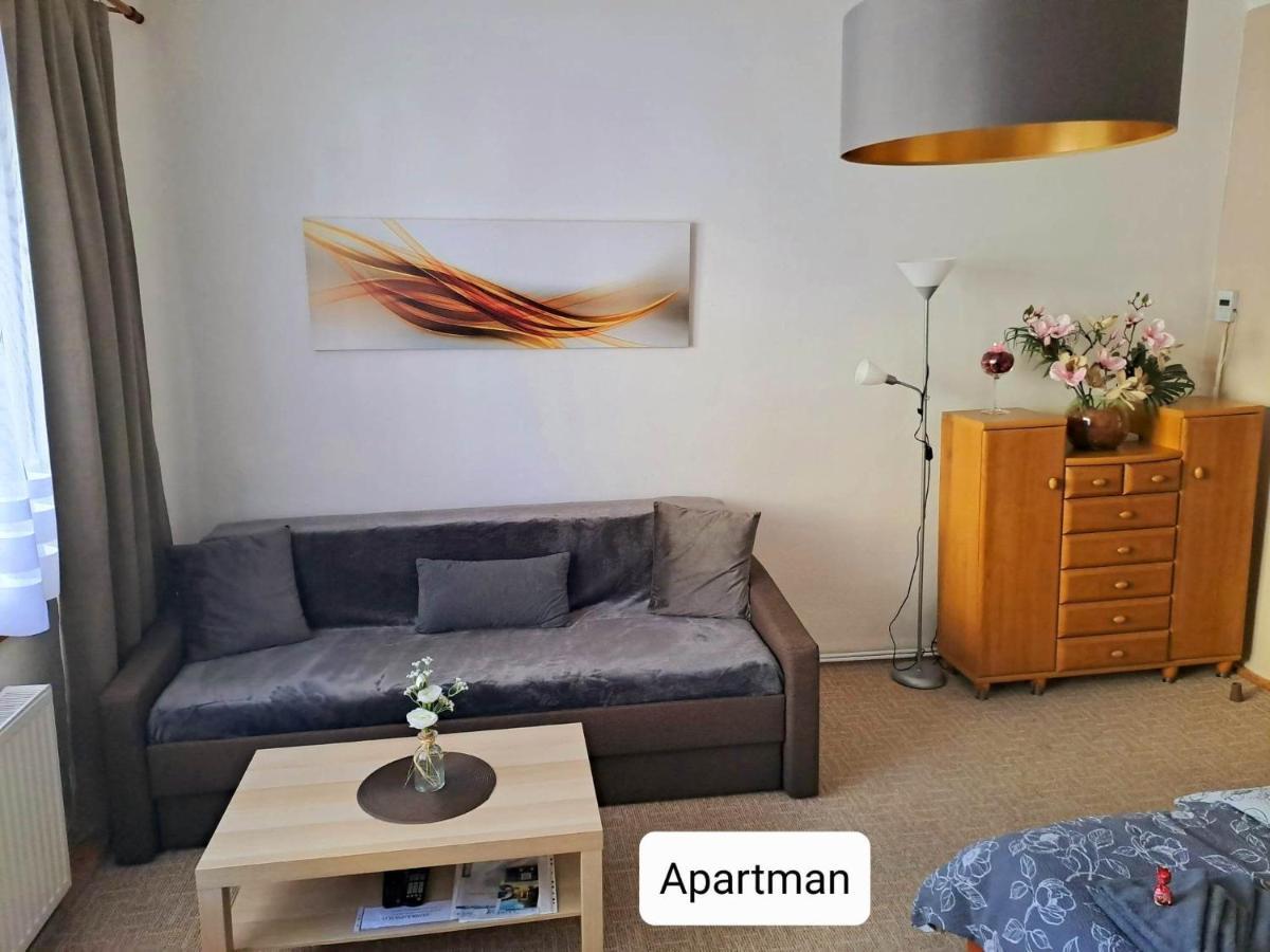 Apartamento Dum Tamara Luhačovice Exterior foto